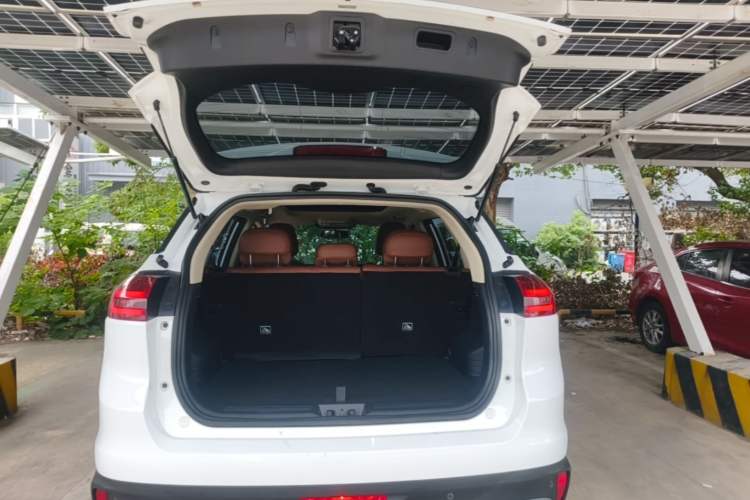 Used Geely Auto Emgrand X7 Sport 2021 1.8TD DCT Two-Wheel Drive Asian Games Edition Trunk