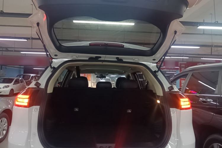 Used Geely Auto Emgrand X7 Sport 2021 Million Edition 1.8TD Manual Two-Wheel Drive Comfort Model Trunk