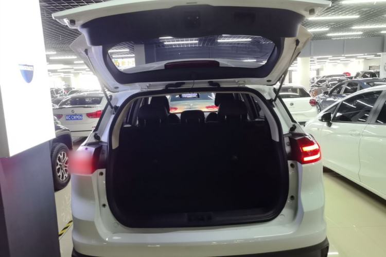 Used Geely Auto Emgrand X7 Sport 2021 Million Edition 1.8TD DCT Two-Wheel Drive Comfort Model Trunk