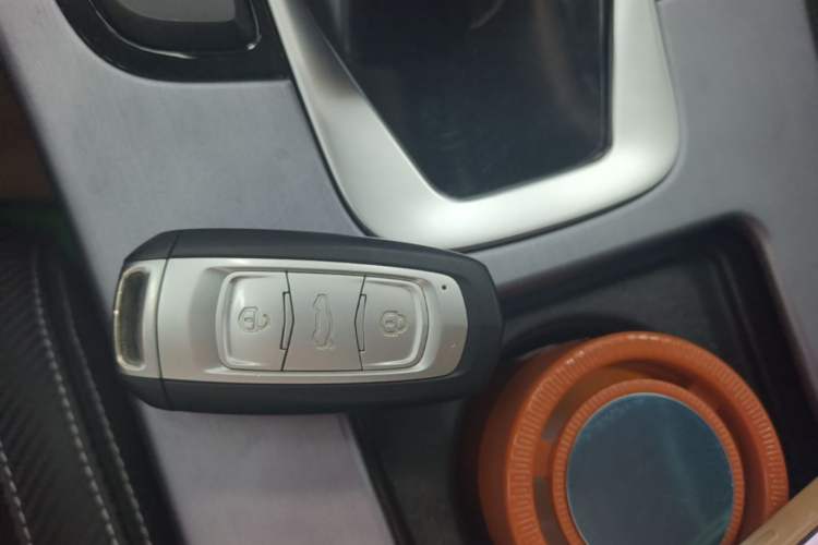 Used Geely Auto Emgrand X7 Sport 2021 1.8TD DCT Two-Wheel Drive Asian Games Comfort Edition Vehicle Key
