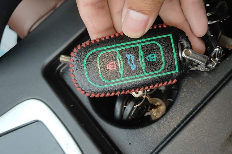 Used Geely Auto Emgrand X7 Sport 2021 1.8TD DCT Two-Wheel Drive Asian Games Edition Vehicle Key