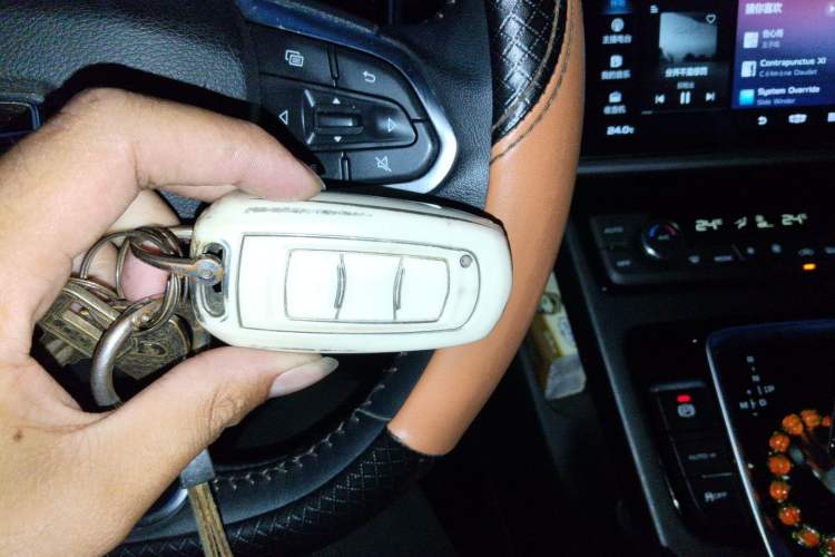 Used Geely Auto Emgrand X7 Sport 2021 1.8TD DCT Two-Wheel Drive Asian Games Edition Vehicle Key