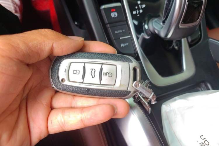 Used Geely Auto Emgrand X7 Sport 2021 1.8TD DCT Two-Wheel Drive Asian Games Edition Vehicle Key