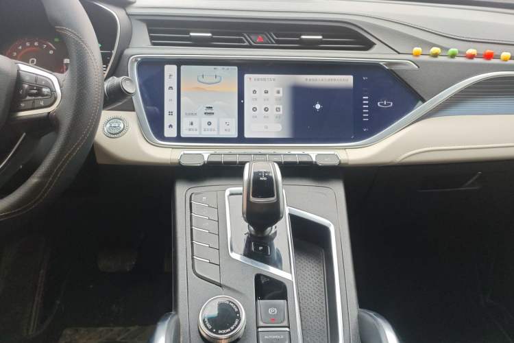 Used Geely Auto Emgrand X7 Sport 2022 Boyue X 1.8TD DCT ZhiZun Edition Audio And AC Panel