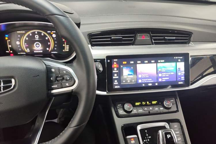 Used Geely Auto Emgrand X7 Sport 2022 1.8TD DCT Zhiya Trim Audio And AC Panel