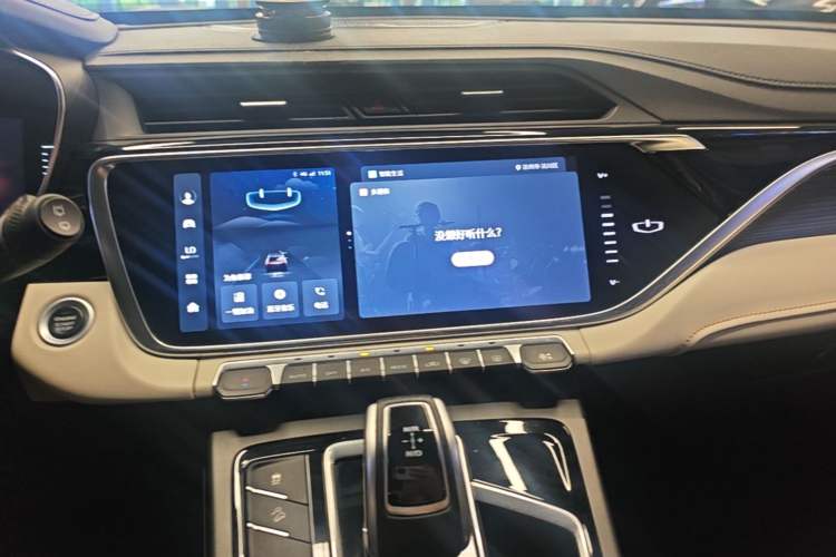 Used Geely Auto Emgrand X7 Sport 2022 Boyue X 1.8TD DCT Smart Model Audio And AC Panel