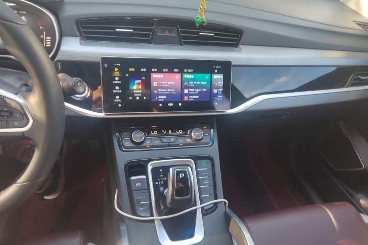 Used Geely Auto Emgrand X7 Sport 2022 1.8TD DCT Zhiya Trim Audio And AC Panel