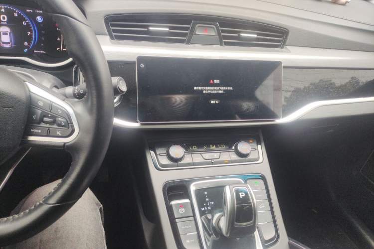 Used Geely Auto Emgrand X7 Sport 2022 1.8TD DCT Zhiya Trim Audio And AC Panel