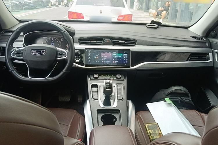 Used Geely Auto Emgrand X7 Sport 2022 1.8TD DCT Zhiya Trim Center Console
