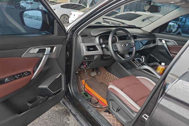 Used Geely Auto Emgrand X7 Sport 2022 1.8TD DCT Zhiya Trim Driver Seat