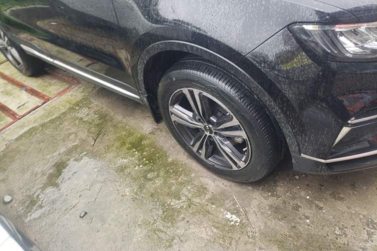 Used Geely Auto Emgrand X7 Sport 2022 1.8TD DCT Zhiya Trim Exterior 1