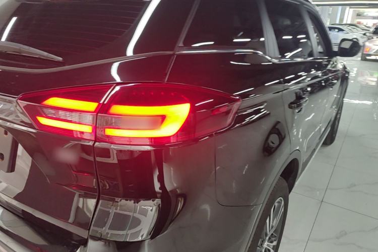 Used Geely Auto Emgrand X7 Sport 2022 1.8TD DCT Zhiya Trim Exterior 3