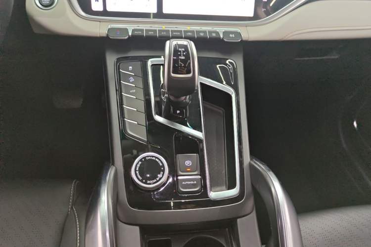 Used Geely Auto Emgrand X7 Sport 2022 Boyue X 1.8TD DCT ZhiShang Model Gear Lever