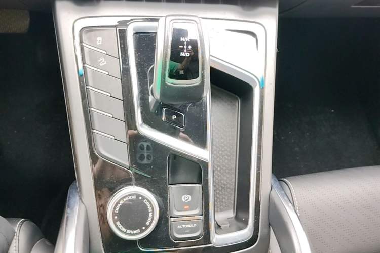Used Geely Auto Emgrand X7 Sport 2022 Boyue X 1.8TD DCT Smart Model Gear Lever