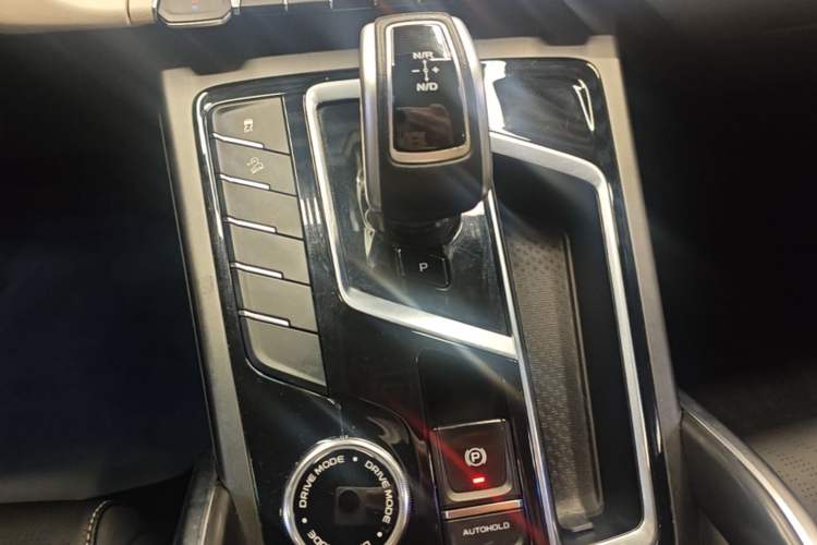Used Geely Auto Emgrand X7 Sport 2022 Boyue X 1.8TD DCT Smart Model Gear Lever