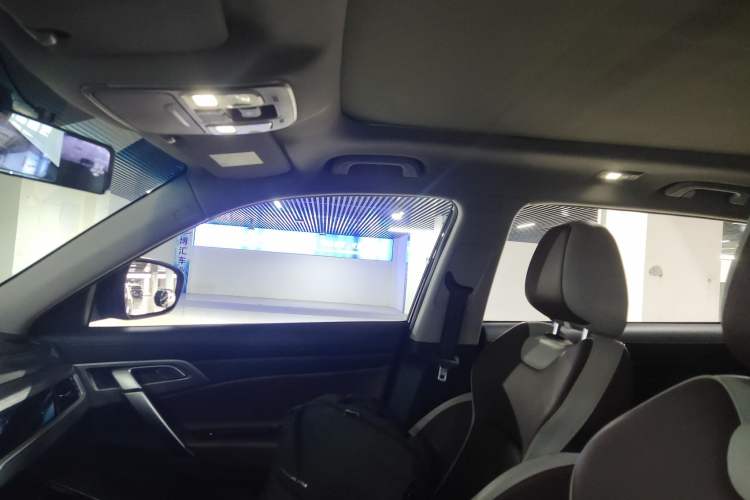 Used Geely Auto Emgrand X7 Sport 2022 1.8TD DCT Zhiya Trim Headliner