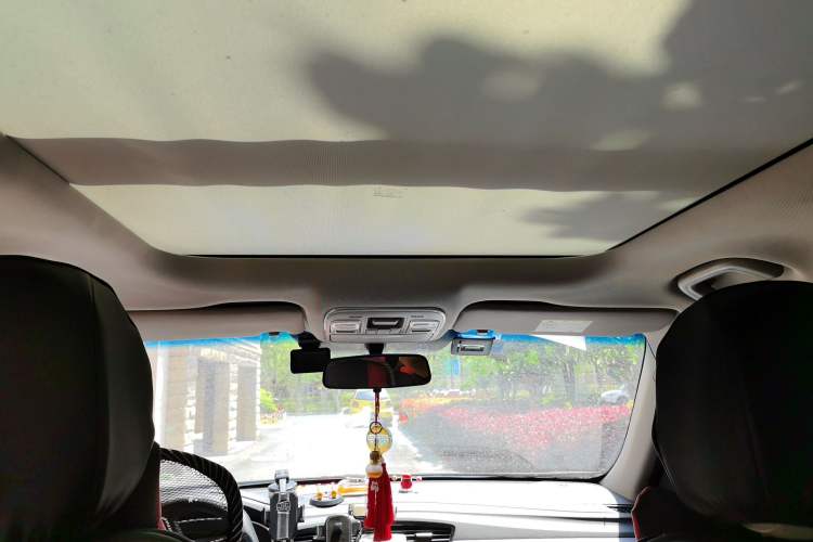 Used Geely Auto Emgrand X7 Sport 2022 1.8TD DCT Zhiya Trim Headliner