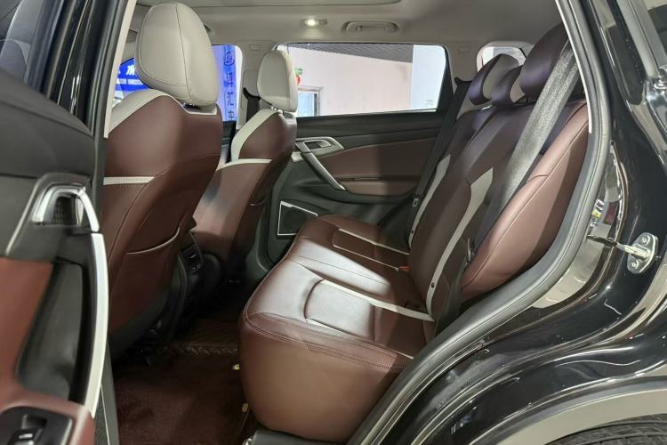Used Geely Auto Emgrand X7 Sport 2022 1.8TD DCT Zhiya Trim Interior 2