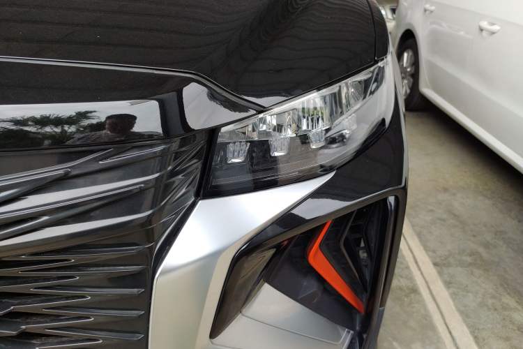 Used Geely Auto Emgrand X7 Sport 2022 Boyue X 1.8TD DCT Smart Model Left Front Headlight