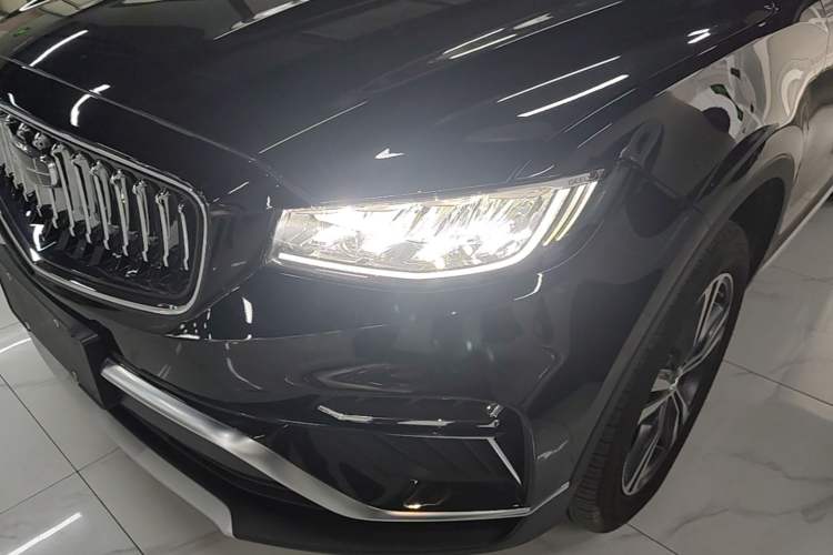 Used Geely Auto Emgrand X7 Sport 2022 1.8TD DCT Zhiya Trim Left Front Headlight