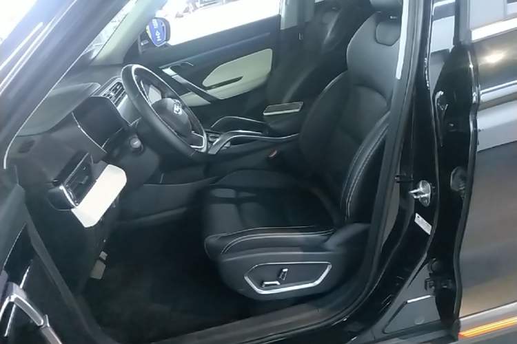Used Geely Auto Emgrand X7 Sport 2022 Boyue X 1.8TD DCT Smart Model Left Front Seat