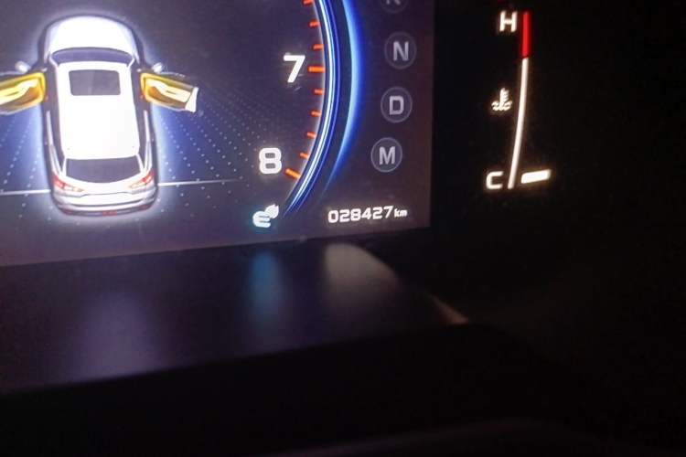 Used Geely Auto Emgrand X7 Sport 2022 1.8TD DCT Zhiya Trim Odometer Close Up