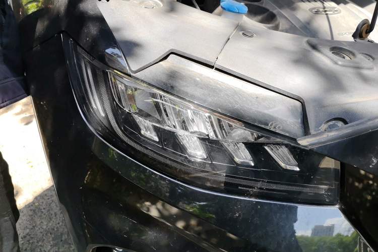 Used Geely Auto Emgrand X7 Sport 2022 1.8TD DCT Zhiya Trim Right Front Headlight