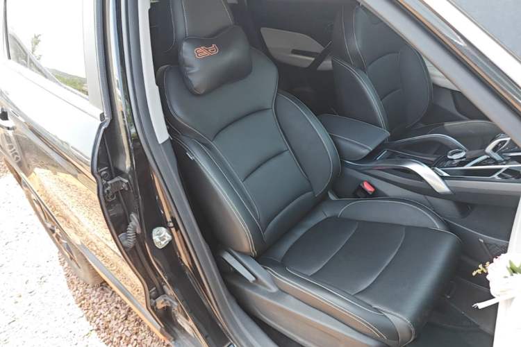 Used Geely Auto Emgrand X7 Sport 2022 Boyue X 1.8TD DCT Smart Model Right Front Seat