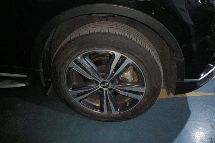 Used Geely Auto Emgrand X7 Sport 2022 1.8TD DCT Zhiya Trim Right Front Wheel Hub