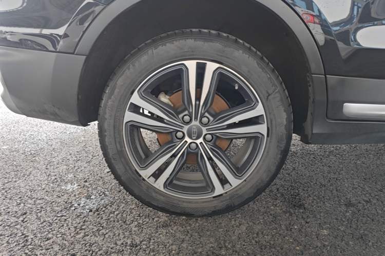 Used Geely Auto Emgrand X7 Sport 2022 1.8TD DCT Zhiya Trim Right Rear Wheel Hub