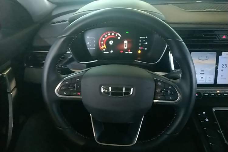 Used Geely Auto Emgrand X7 Sport 2022 Boyue X 1.8TD DCT Smart Model Steering Wheel