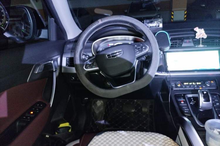 Used Geely Auto Emgrand X7 Sport 2022 1.8TD DCT Zhiya Trim Steering Wheel