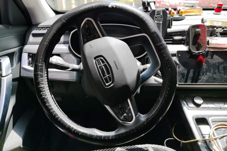 Used Geely Auto Emgrand X7 Sport 2022 1.8TD DCT Zhiya Trim Steering Wheel