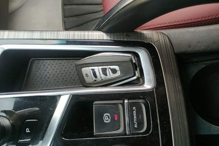 Used Geely Auto Emgrand X7 Sport 2022 Boyue X 1.8TD DCT ZhiZun Edition Vehicle Key