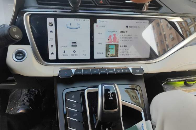 Used Geely Auto Emgrand X7 Sport 2022 Boyue X 1.8TD DCT ZhiZun Edition Audio And AC Panel