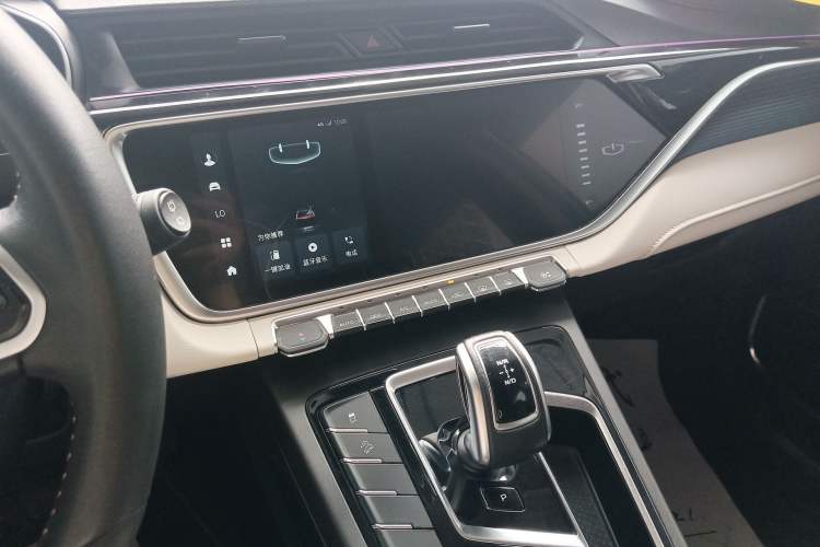 Used Geely Auto Emgrand X7 Sport 2022 Boyue X 1.8TD DCT Smart Model Audio And AC Panel