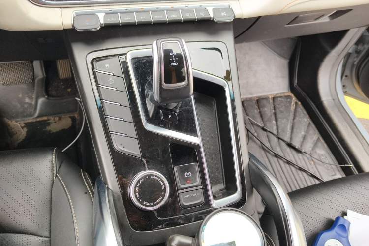 Used Geely Auto Emgrand X7 Sport 2022 Boyue X 1.8TD DCT Smart Model Gear Lever