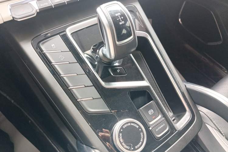 Used Geely Auto Emgrand X7 Sport 2022 Boyue X 1.8TD DCT Smart Model Gear Lever