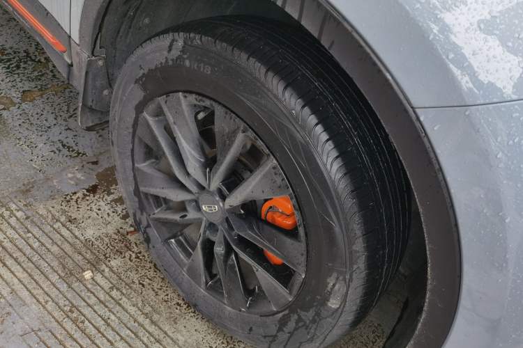 Used Geely Auto Emgrand X7 Sport 2022 Boyue X 1.8TD DCT ZhiShang Model Right Front Wheel Hub