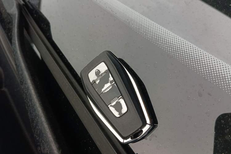 Used Geely Auto Emgrand X7 Sport 2022 Boyue X 1.8TD DCT Smart Model Vehicle Key