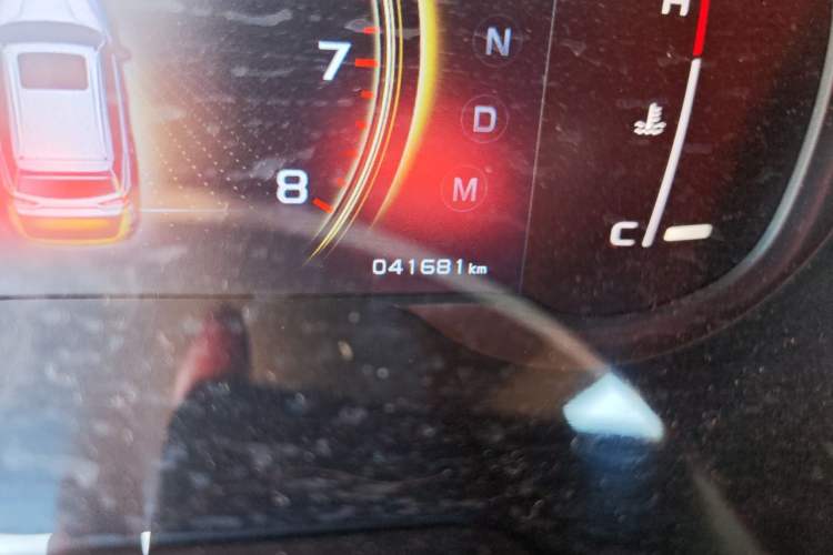 Used Geely Auto Emgrand X7 Sport 2022 1.8TD DCT Zhiya Trim Odometer Close Up