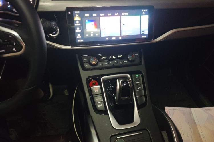 Used Geely Auto Emgrand X7 Sport 2022 1.8TD DCT Zhiya Trim Audio And AC Panel