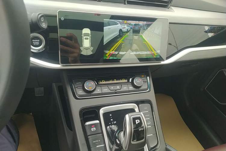 Used Geely Auto Emgrand X7 Sport 2022 1.8TD DCT Zhiya Trim Audio And AC Panel