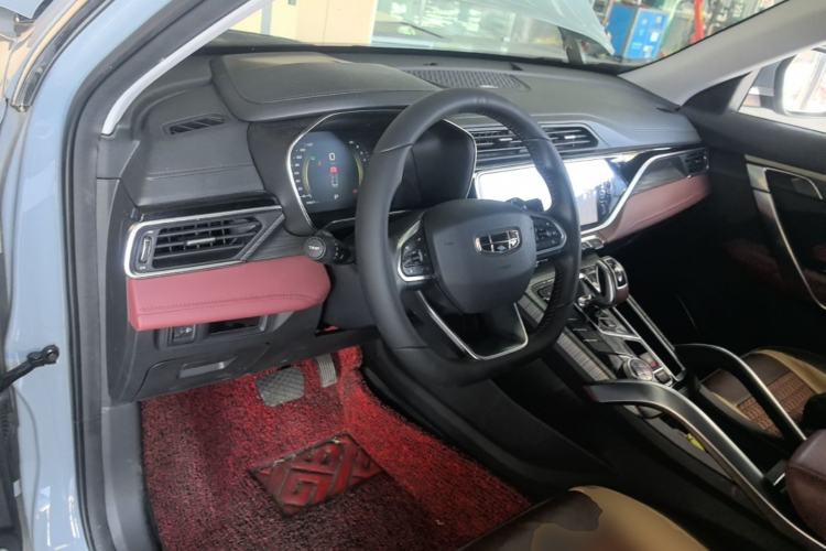 Used Geely Auto Emgrand X7 Sport 2022 Boyue X 1.8TD DCT ZhiShang Model Center Console