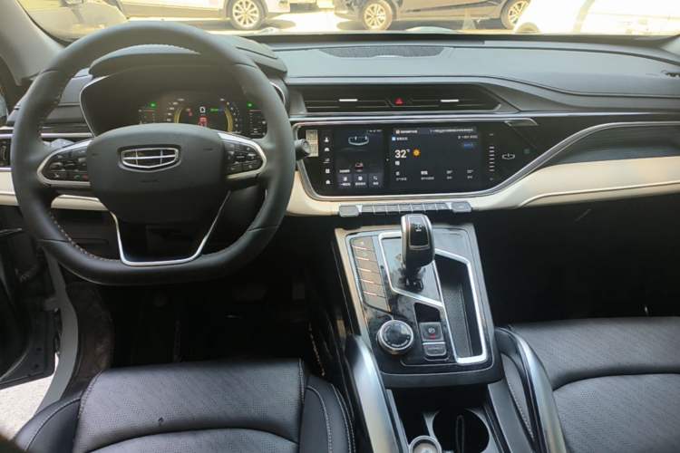 Used Geely Auto Emgrand X7 Sport 2022 Boyue X 1.8TD DCT Smart Model Center Console