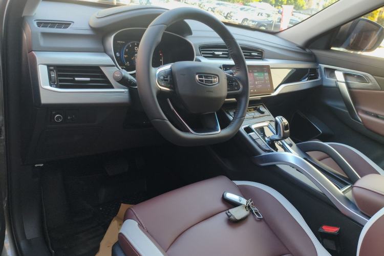 Used Geely Auto Emgrand X7 Sport 2022 1.8TD DCT Zhiya Trim Center Console