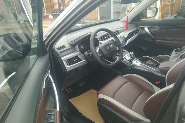 Used Geely Auto Emgrand X7 Sport 2022 1.8TD DCT Zhiya Trim Driver Seat