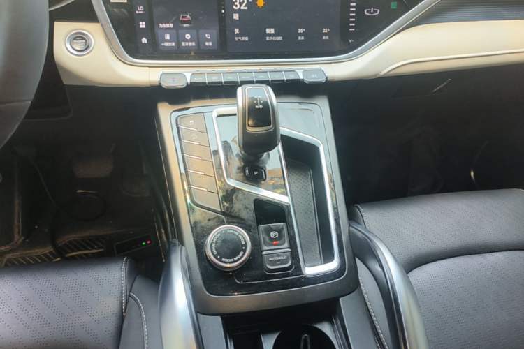 Used Geely Auto Emgrand X7 Sport 2022 Boyue X 1.8TD DCT Smart Model Gear Lever