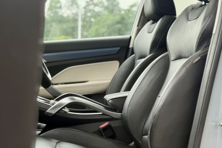 Used Geely Auto Emgrand X7 Sport 2022 Boyue X 1.8TD DCT ZhiZun Edition Interior 4