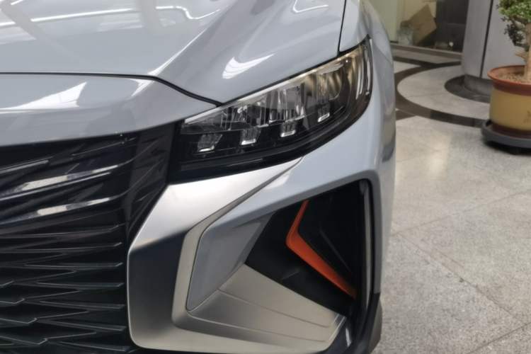 Used Geely Auto Emgrand X7 Sport 2022 Boyue X 1.8TD DCT Smart Model Left Front Headlight